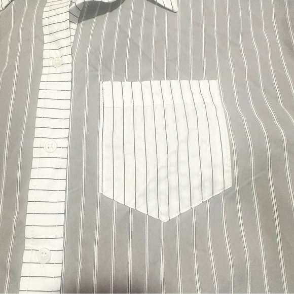 NWT Zara• Women’s oversized great & white striped  button down size medium - Picture 7 of 10